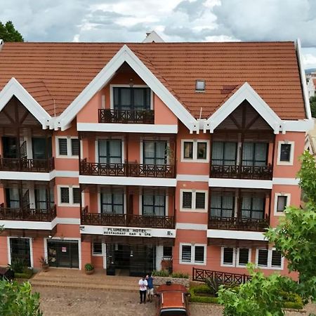 Plumeria Hotel Antsirabe Exterior photo