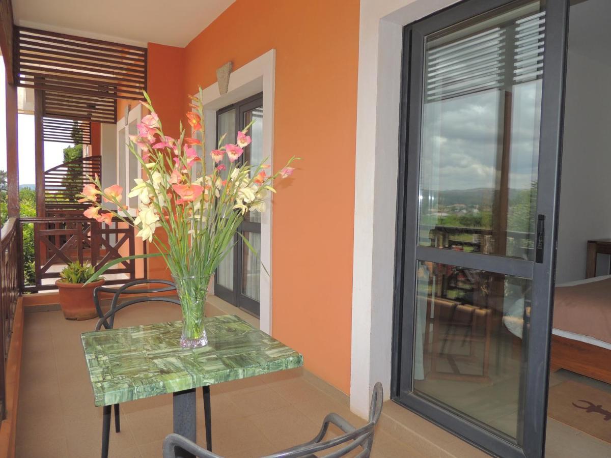 Plumeria Hotel Antsirabe Exterior photo