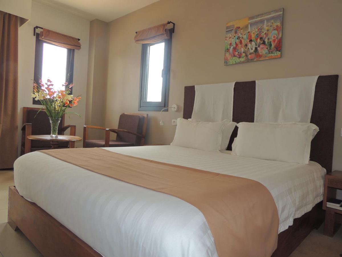 Plumeria Hotel Antsirabe Exterior photo
